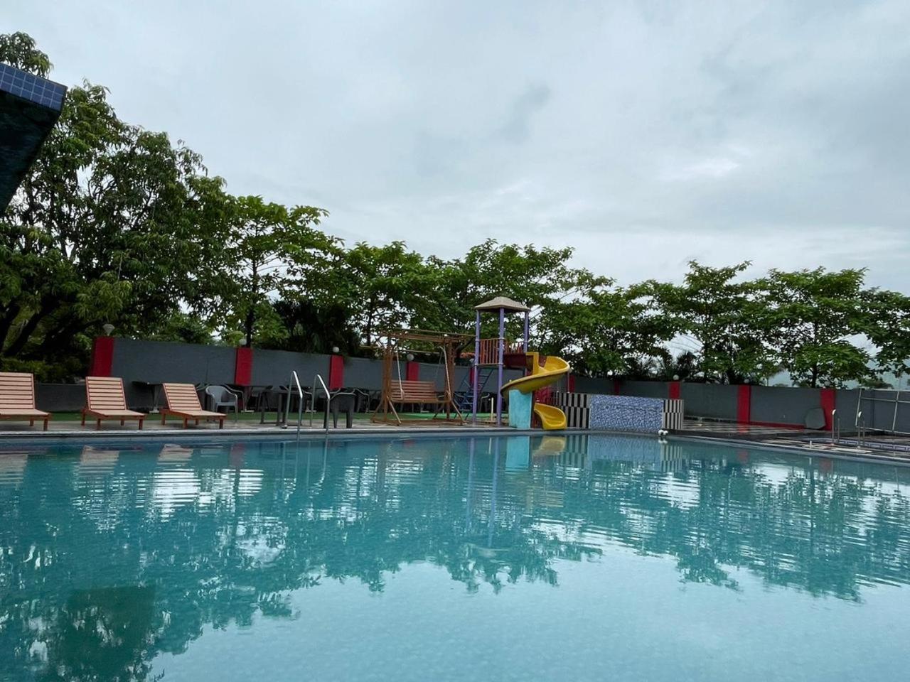 Wayfare Sp Resort Panvel Exterior photo