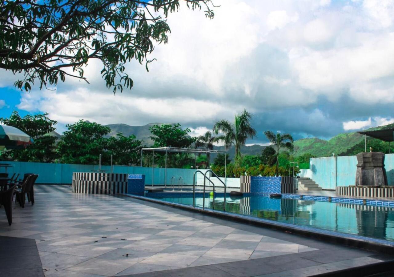 Wayfare Sp Resort Panvel Exterior photo